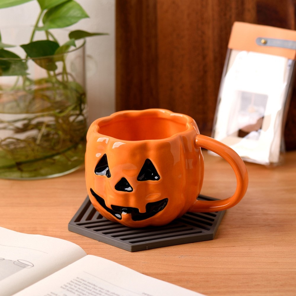 Coffee Tea Friends - Mug Keramik Hantu Labu Halloween, Cangkir